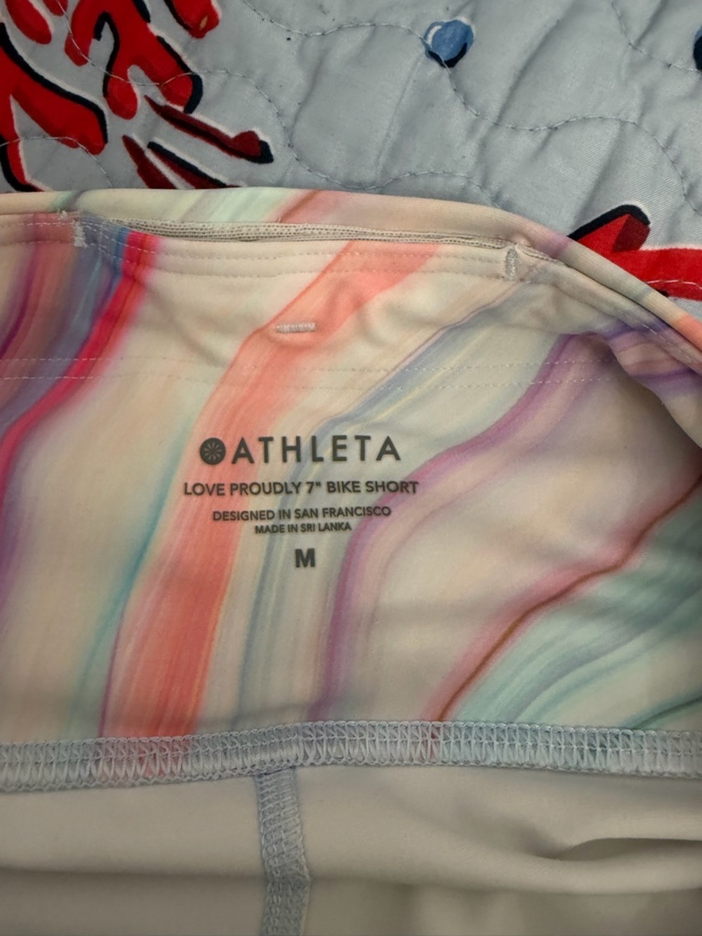 Athleta Multicolor Wavy Stripe High-Rise Bike Shorts women’s size Medium - Picture 4 of 4